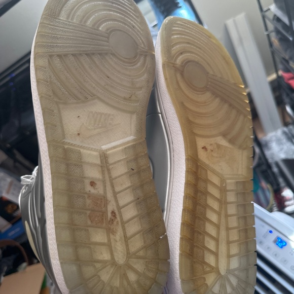 Jordan 1 - Picture 3 of 5